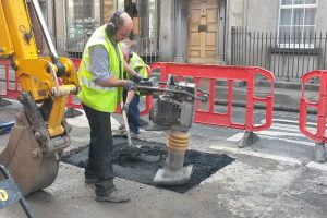 ireland-pelican-county-tipperay-utility-cut-water-main-break-2013-09-0002